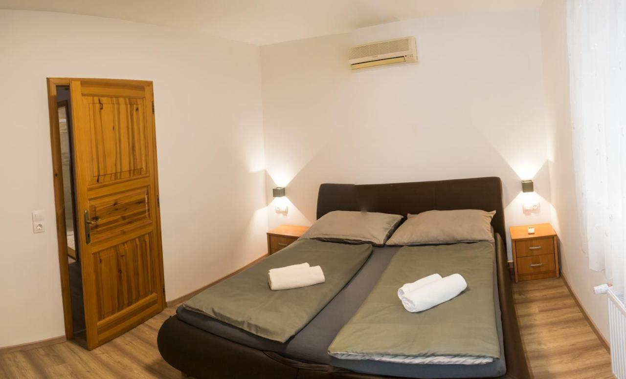 Oazis Apartman Keszthely Exterior foto